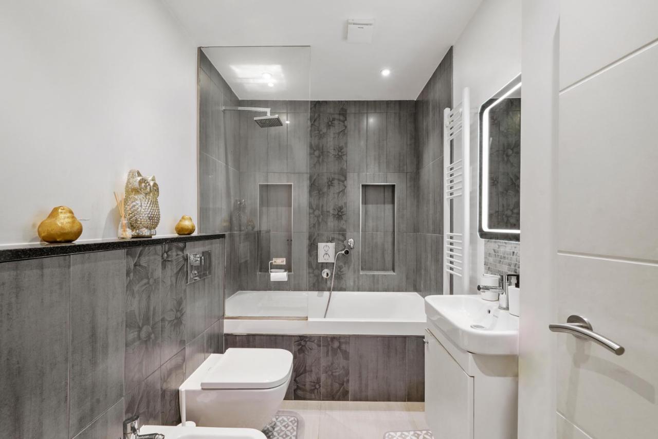 Cosy Haven Wembley Apartment Ngoại thất bức ảnh