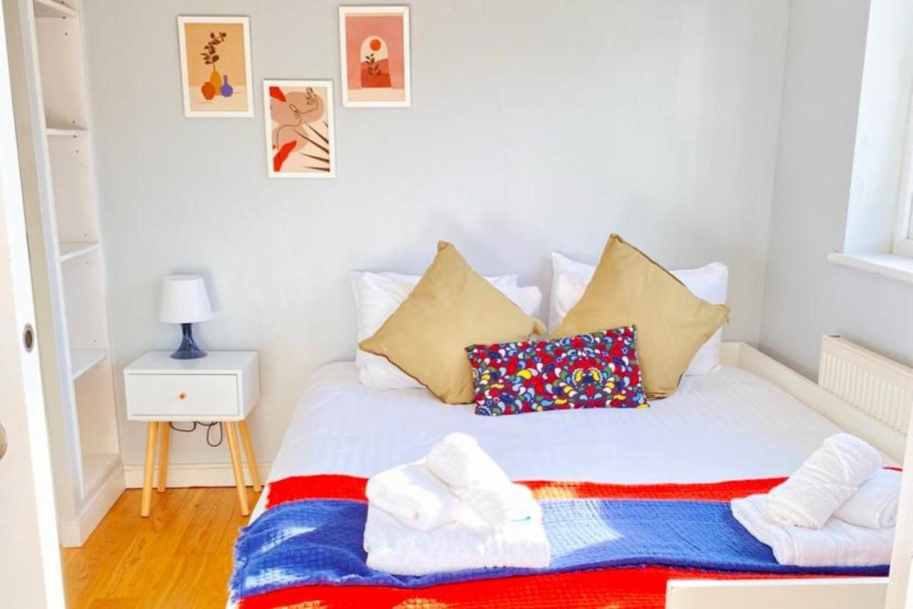 Cosy Haven Wembley Apartment Ngoại thất bức ảnh